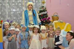 В роли Снегурочки на новогоднем утреннике